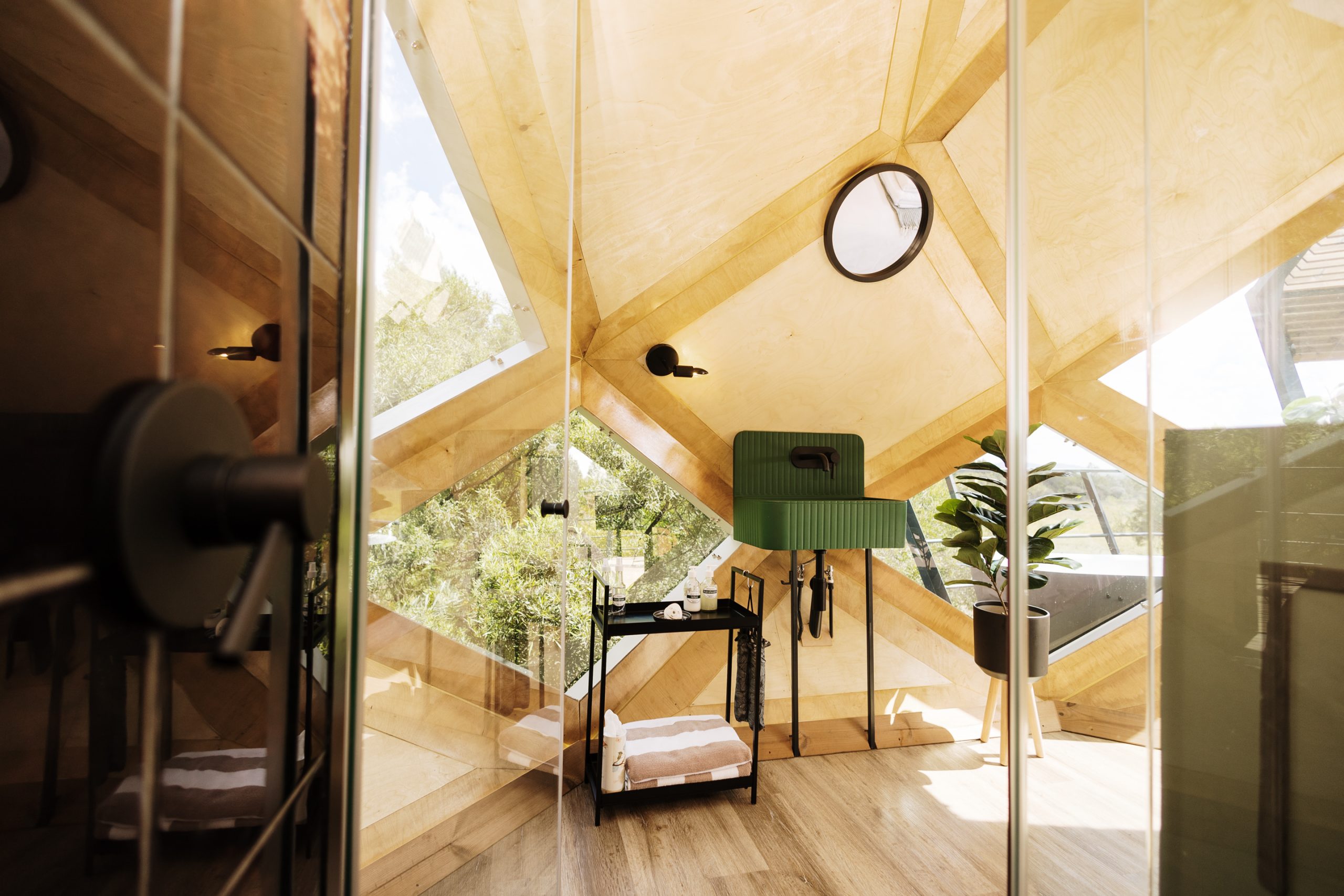 2022-04-06-The-Cove-Interior_Screen-22-scaled