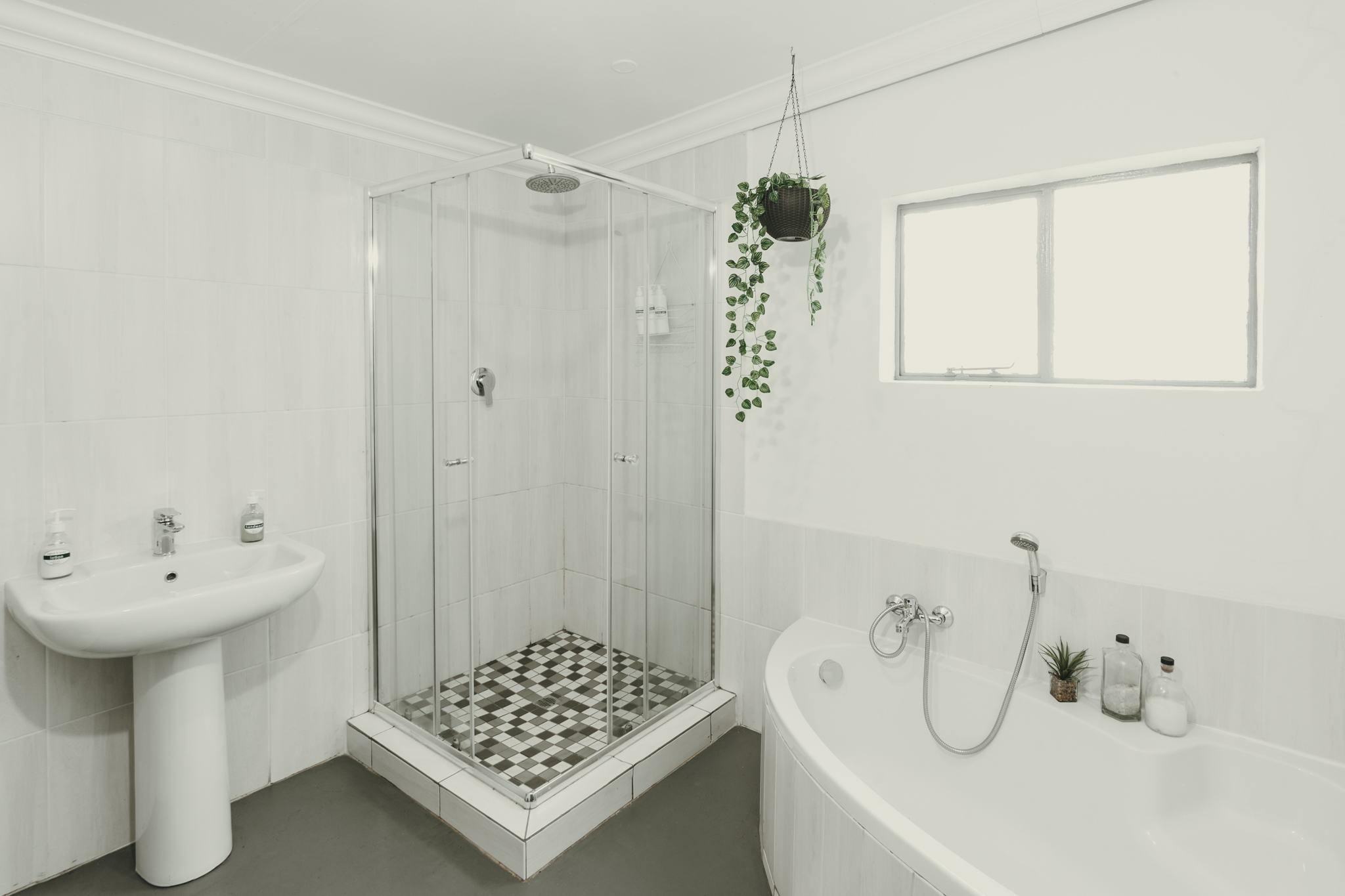 Bathrooms_Dorm-2-4