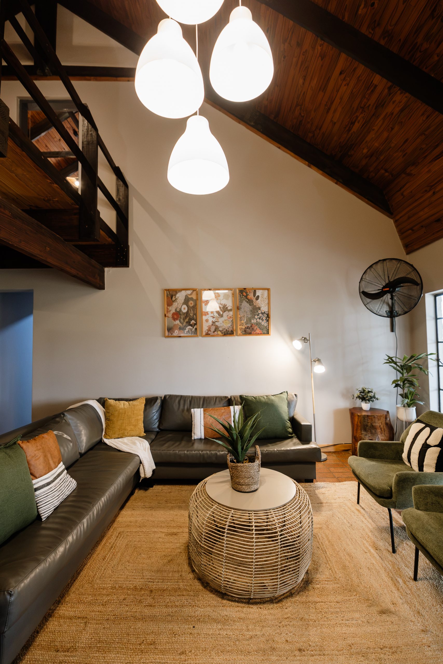 Dorm1_Farmstays-15