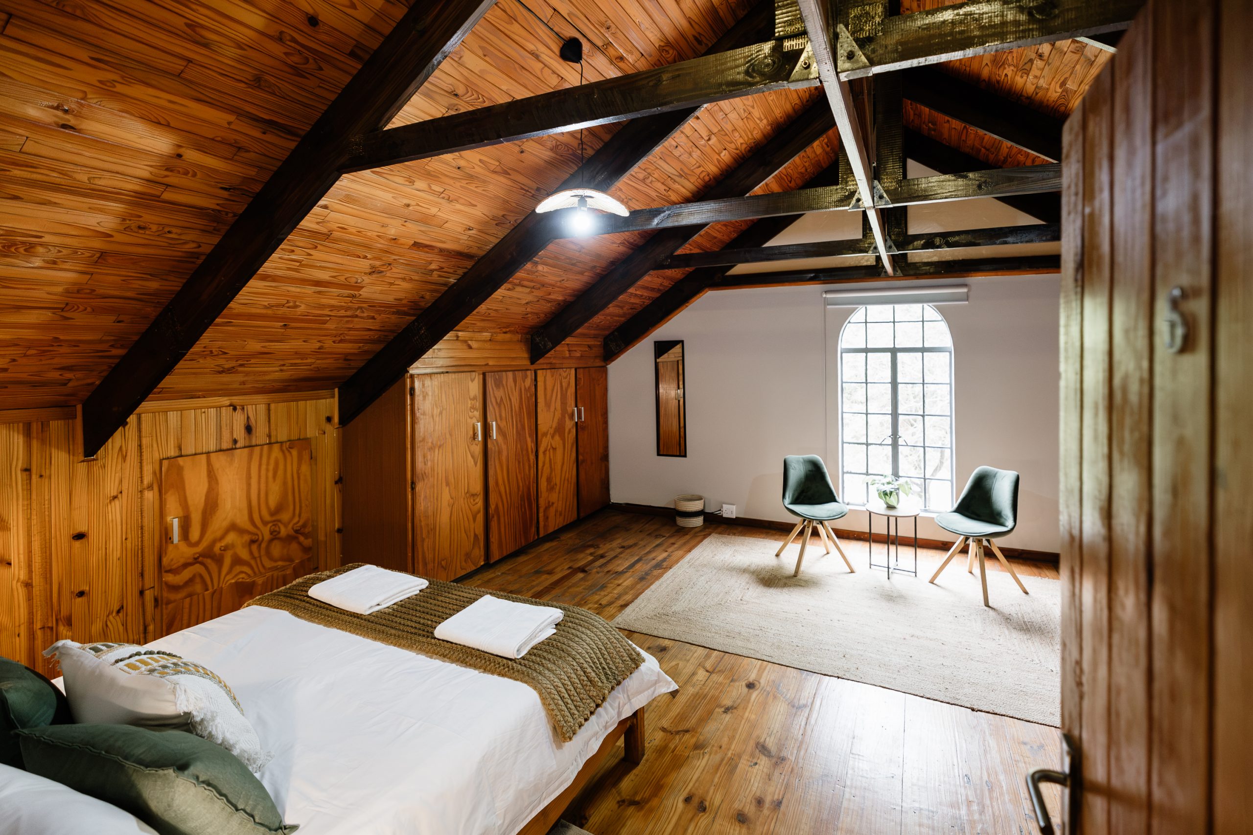 Dorm2_Farmstays-153
